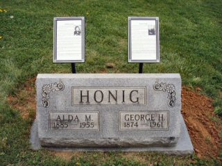 George and Alda McCoy Honig's Tombstone